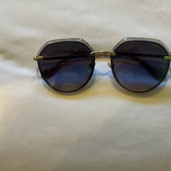 Dior Sunglasses 🕶️ 