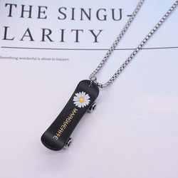 K-pop G-dragon Bigbang Black Skateboard Marguerite Peaceminusone Daisy Pendant Necklace 