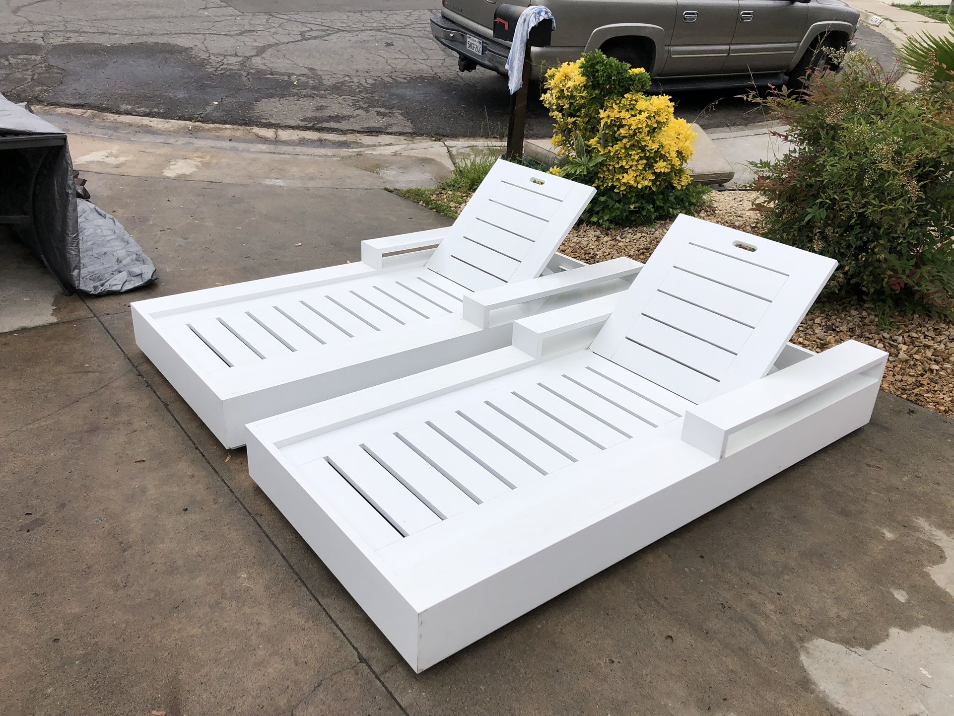 Restoration Hardware Marbella Chaise Loungers for Sale in San Diego, CA OfferUp