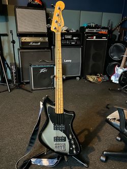 Fender Meteora Bass Silverburst