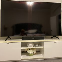 TV Set 70 Inches