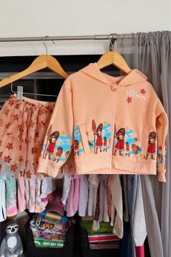 Disney Moana 🏝️ 3T Toddler Zipper Sweater & Skirt Set