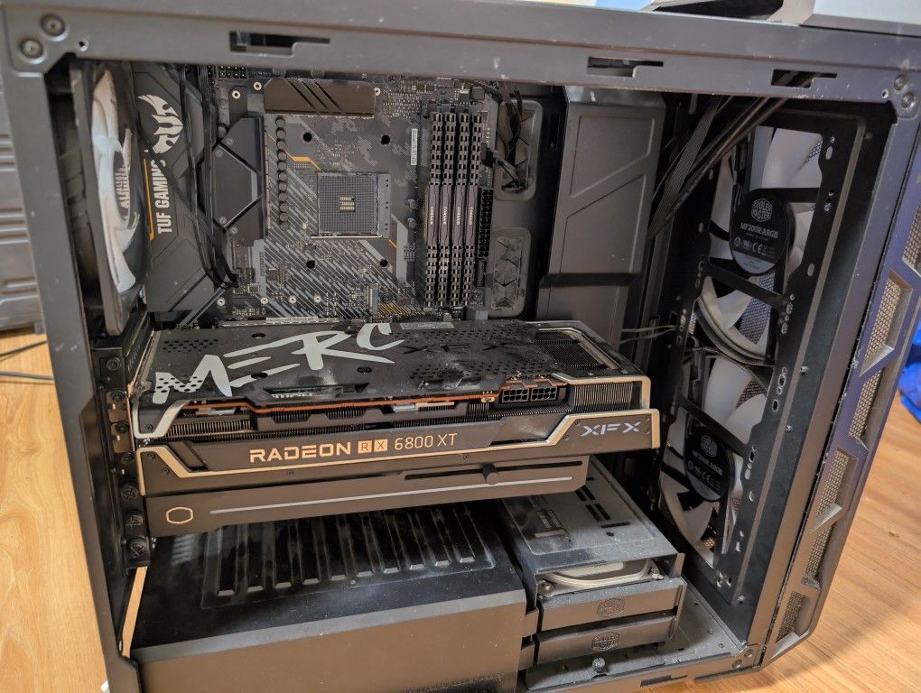 Partial Gaming PC (5800x / 6800XT)