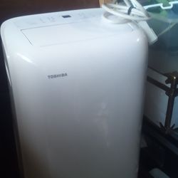 Toshiba Air Conditioner And Dumidifier