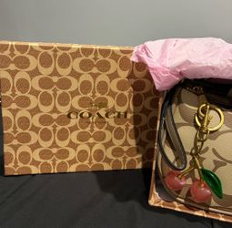 Bundle of coach purses 👜
