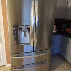  Broken LG LMX30995ST/01 Refrigerator — For Repair or Parts — $200 OBO