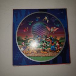 DISNEY - CELEBRATE THE FUTURE HAND IN HAND - 2000 HOLIDAY ORNAMENT
 - #2