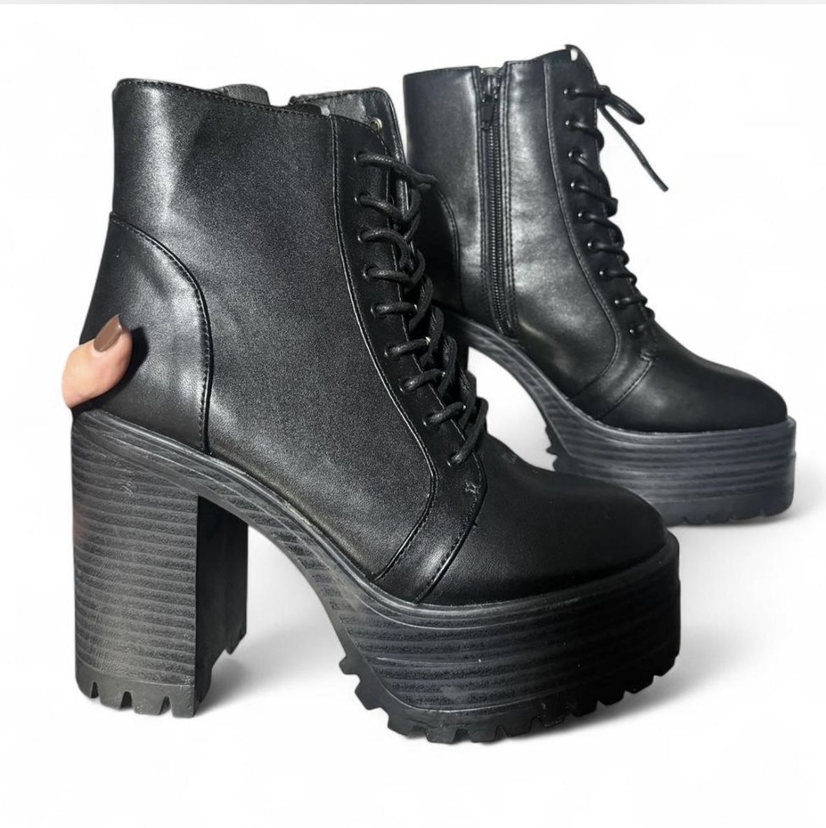 Black platform boot heel