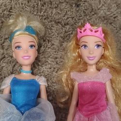 2 Princess Barbies