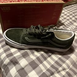 Olive green vans never worn 