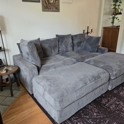 Couch With Two Ottomans