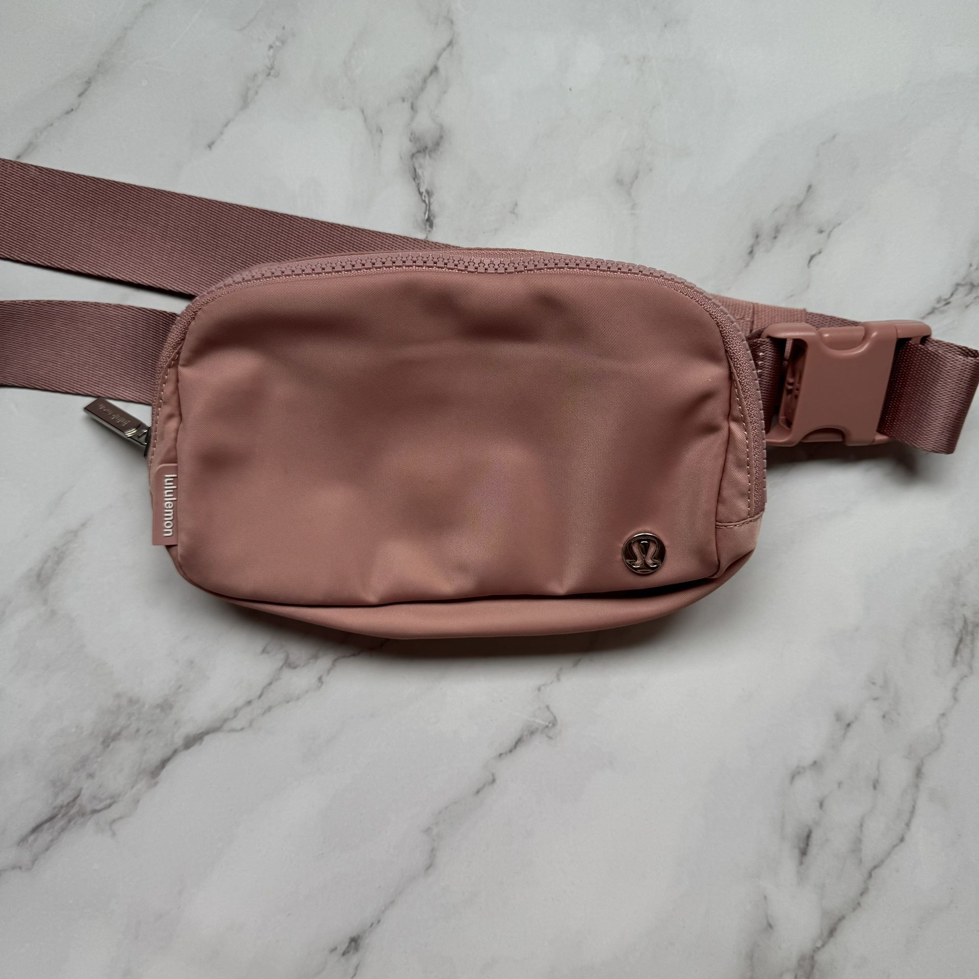 Lululemon pink limited edition belt bag 1L