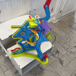 Like New! Spinnyo Magnetic Roller Coaster