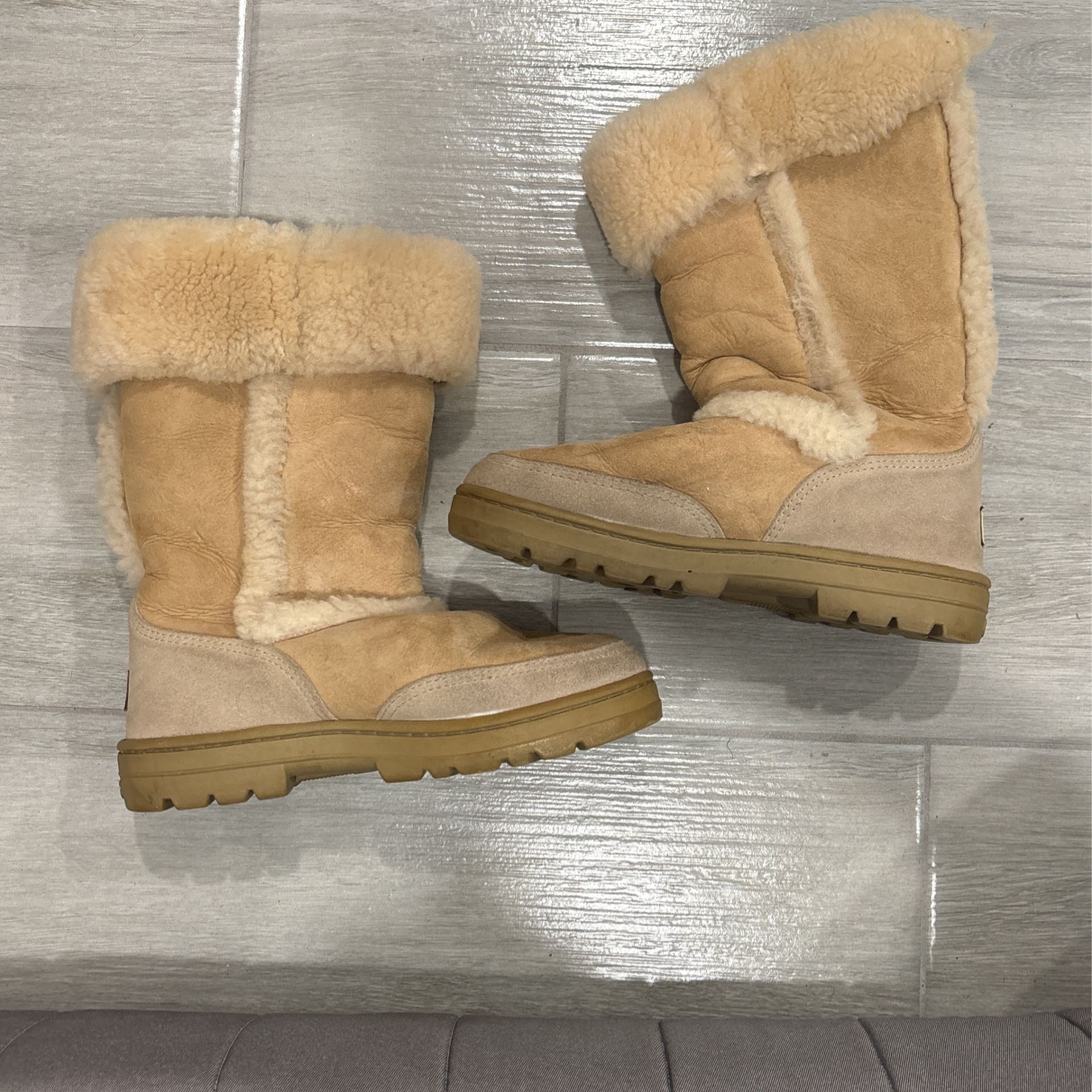 WINTER BOOTS $20