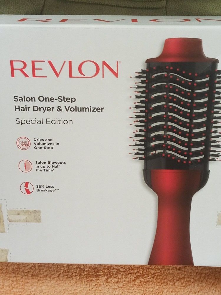 Revlon Hot Air Brush. New