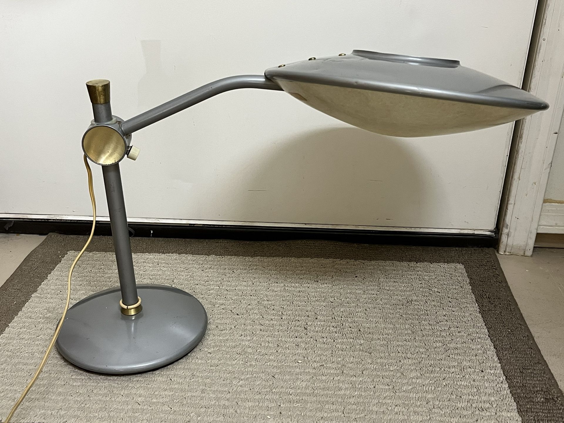 Vintage Dazor Model 2008 Flying Saucer Lamp MCM