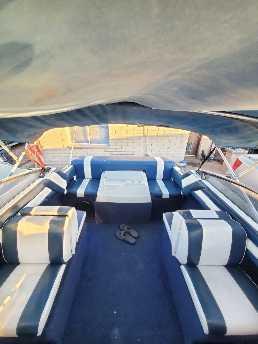 1973 Bayliner Cuddy Cabin