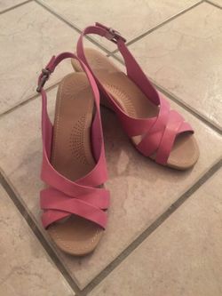 Ugg pink leather wedge sandals size 8.5