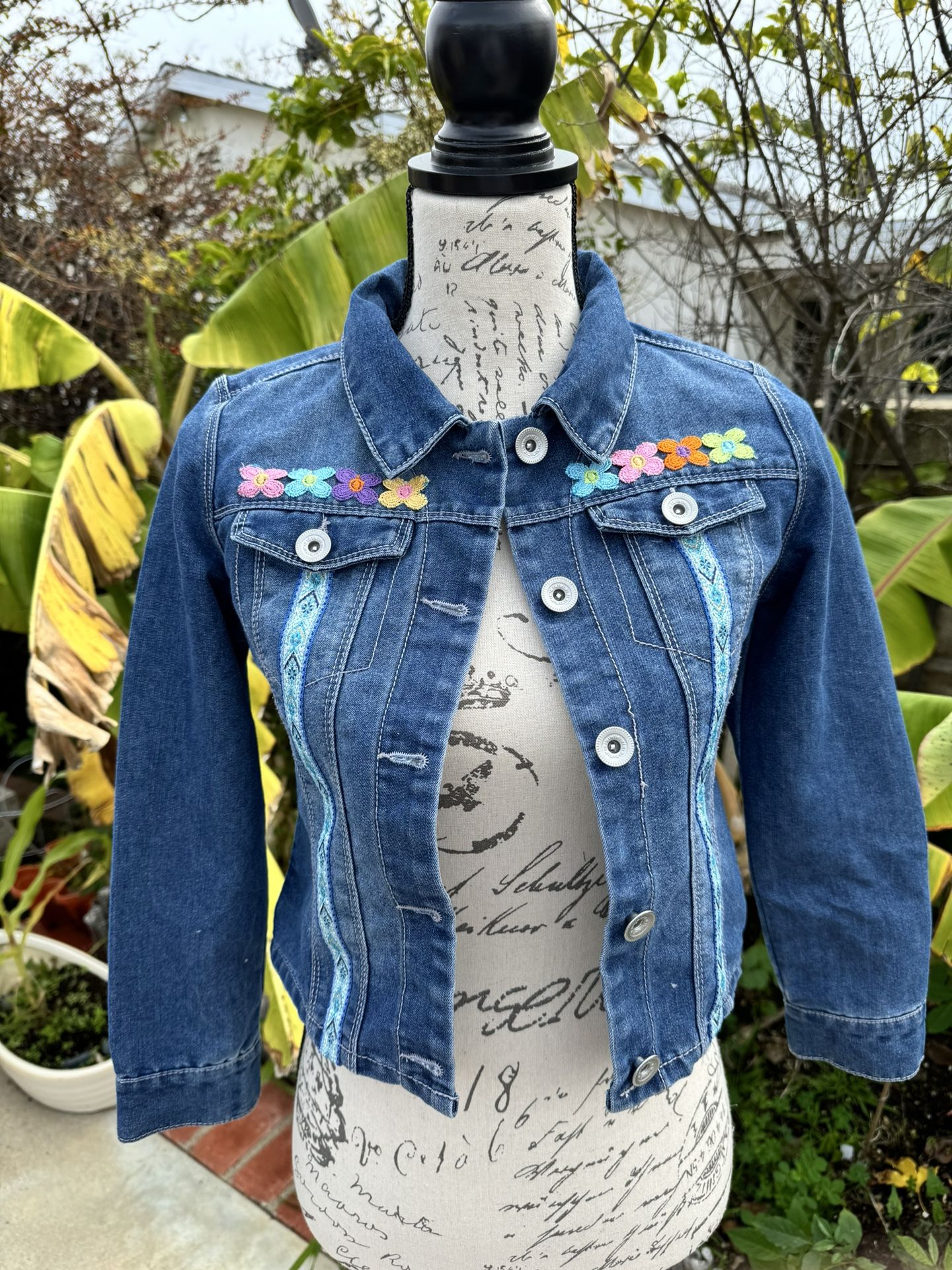  Girls Denim Sequined Jacket XL 11-12 Floral Appliqué Decorative Trim 