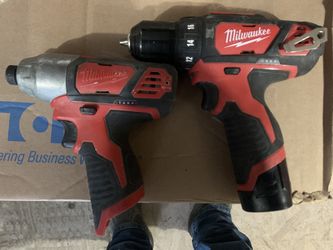 Milwaukee M12 Drill And Impact Set