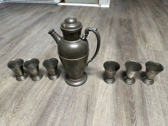 Vintage Pewter Cocktail Mixer/Teapot With 6 Cups