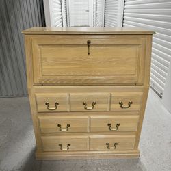 Desk $100-Free Delivery  