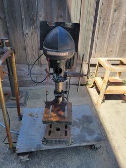 Vintage Delta MILWAUKEE DRILL PRESS, Working Conditions. 