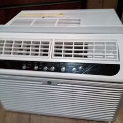 GE https://offerup.com/redirect/?o=QWlyY29uZGl0aW9uZXIubGlrZQ== New Clean