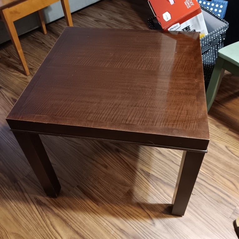 Bedside/end Table