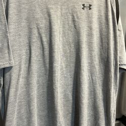 Men’s Under Amor Shirt XXL