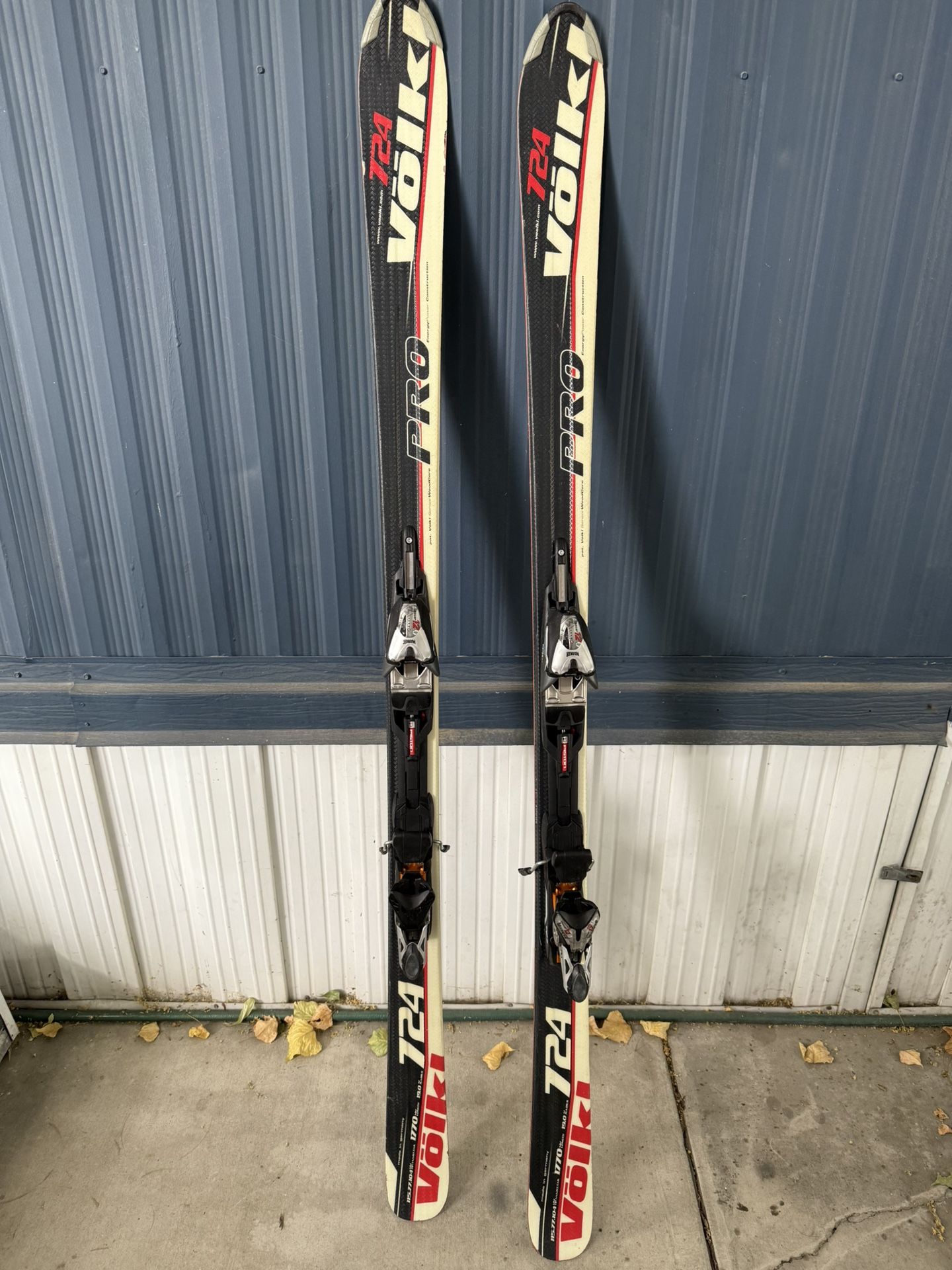 Skis