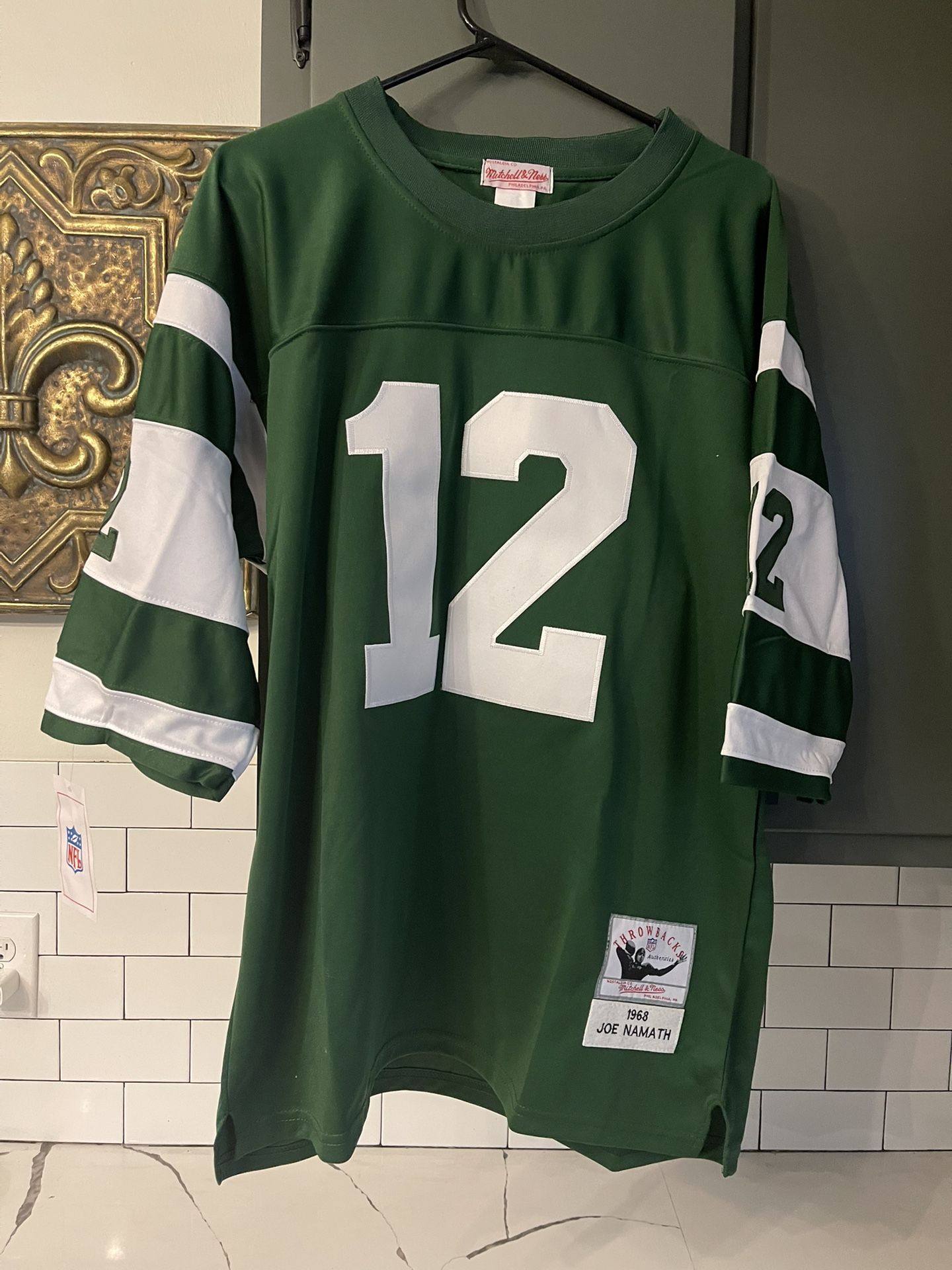 Men’s Throw Back Joe Namath Jersey Size 48.