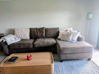 Super comfy couch ready for a new home