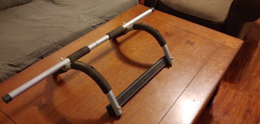 Pull Up Bar