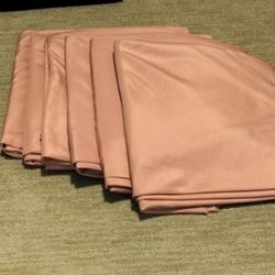 10 Dusty Rose 132" Round Tablecloths