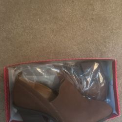 New Women’s Brown Suede Boots 