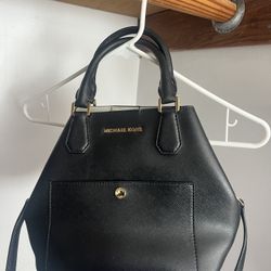 Black Michael Kors Handbag/ Satchel