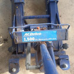 Motorcycle jack