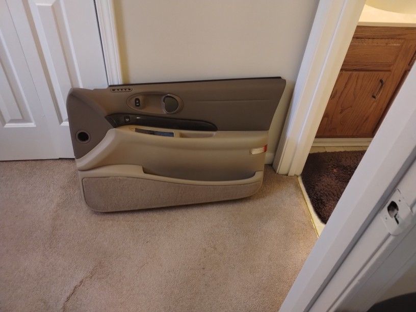 Door Panel For 2000 Buick LeSabre Passengers Side