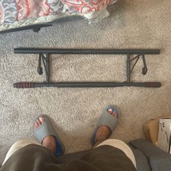 Pull Up Bar