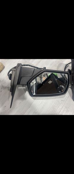 14/18 Silverado LTZ Mirrors