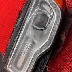 jeep grand cherokee headlights