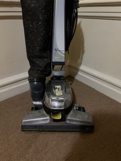 Used Kirby 2000 GSIX Upright Vacuum