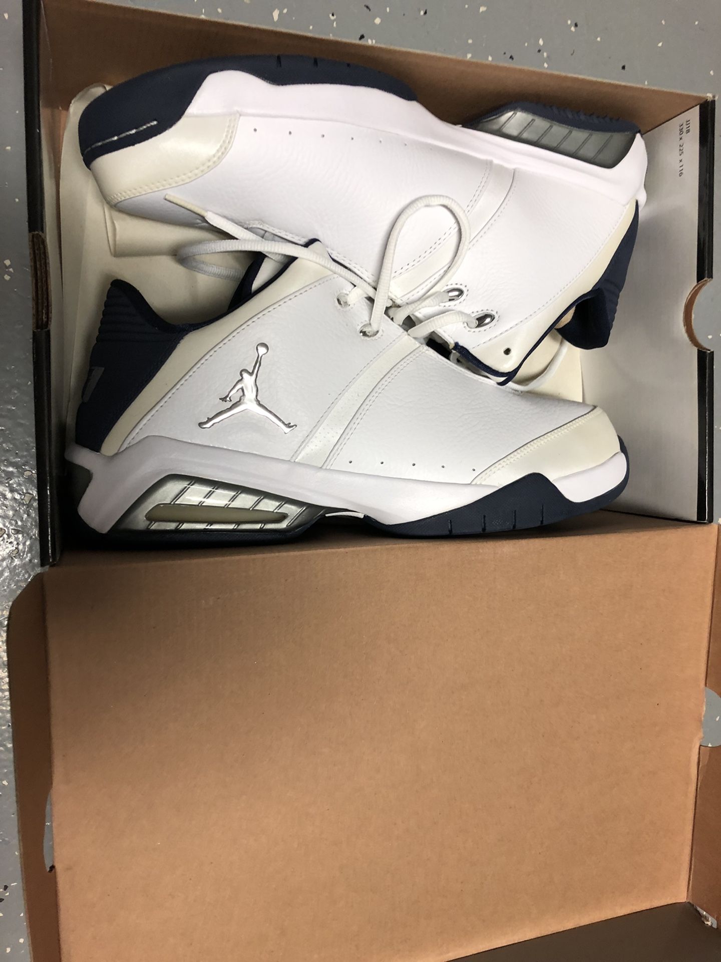Sweet deal!! Vintage Air Jordan Team Reign Basketball Shoes: Size 12