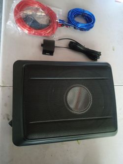Amplified car subwoofer with all wires and bass knob