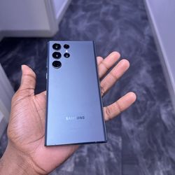 UNLOCKED SAMSUNG GALAXY S22 ULTRA/ LIMITED STOCK