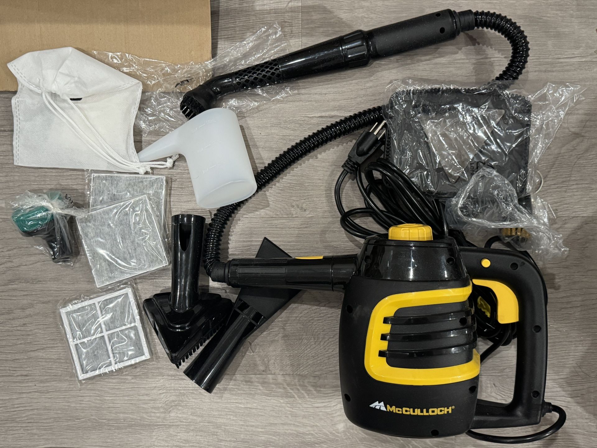 McCulloch MC1230 handheld steam cleaner