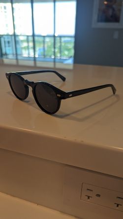 Oliver People Sunglasses