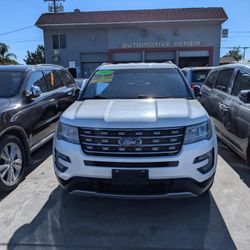 2017 Ford Explorer 