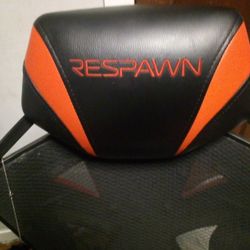 Respawn Gaming Chair For Sale Only Want 75$